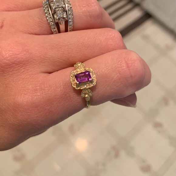 Natural Amethyst & Diamond Ring - Picture 3 of 10